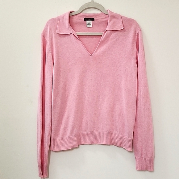 henri bendel Sweaters - Henri Bendel Classic Pink Sweater size Large